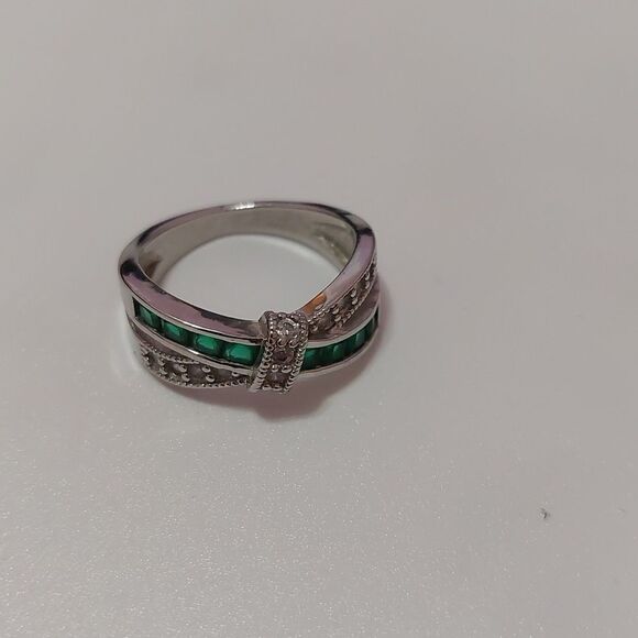 Silver Tone Bow Knot Green and Clear Crystals Ring Size 6.5 - Picture 5 of 5